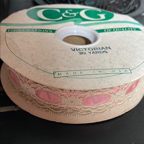 Pink and Beige Lace Trim Vintage 20 Yards - Picture 3 of 4